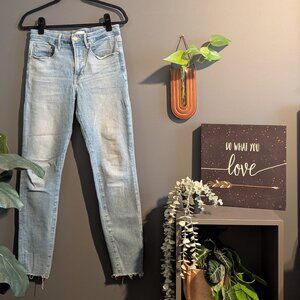 Good American Jeans Size 6 / 28 Slim Fit Denim